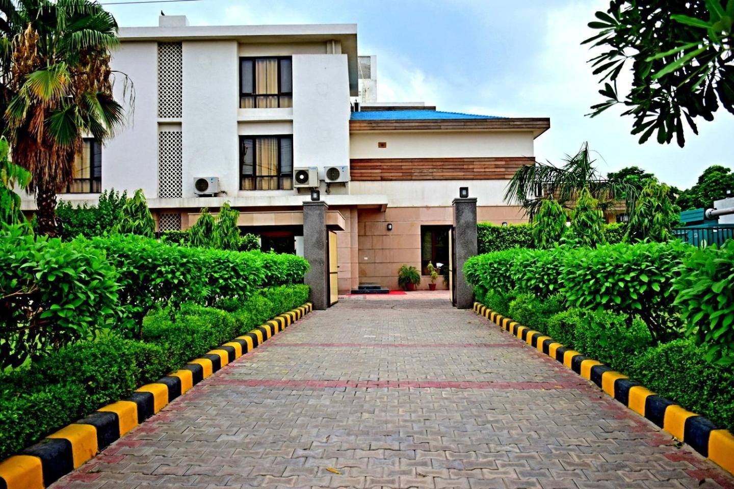 When In Gurgaon - Artemis Hospital 1 Min Walk, Fortis & Medanta 4 Mins Drive Esterno foto