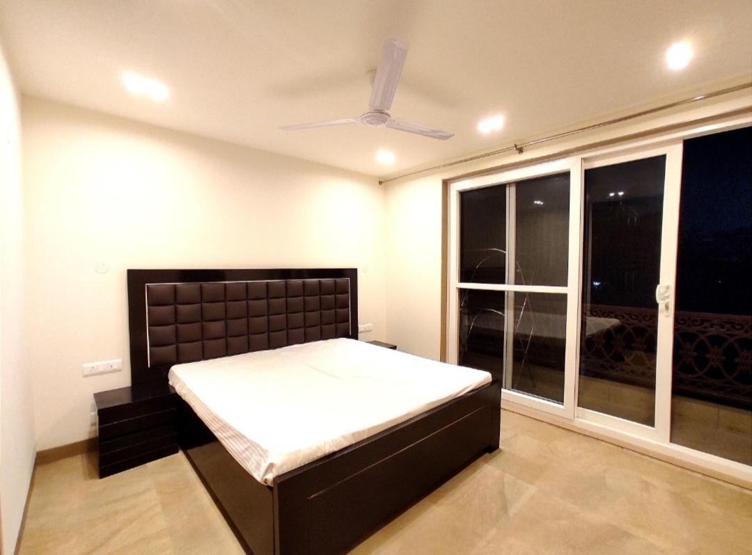 When In Gurgaon - Artemis Hospital 1 Min Walk, Fortis & Medanta 4 Mins Drive Esterno foto